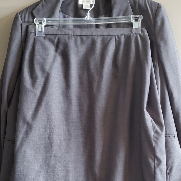 Worthington Skirt Suit - Gray - Size 22 - Picture 4 of 7